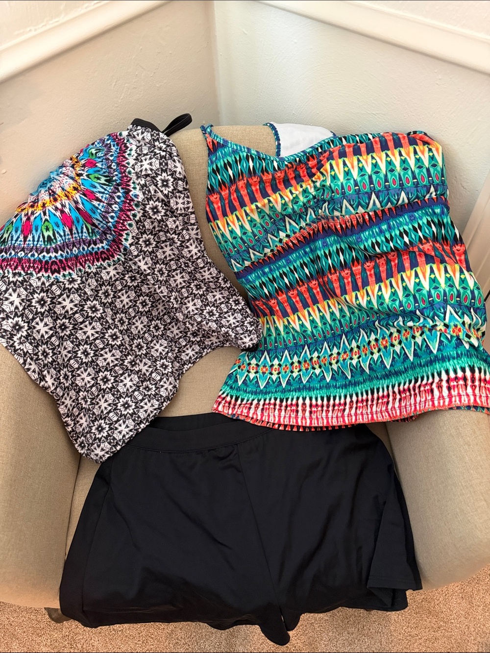 24th & Ocean Multicolor Teal, Red, Yellow & Pink Patterned Swim Camisole